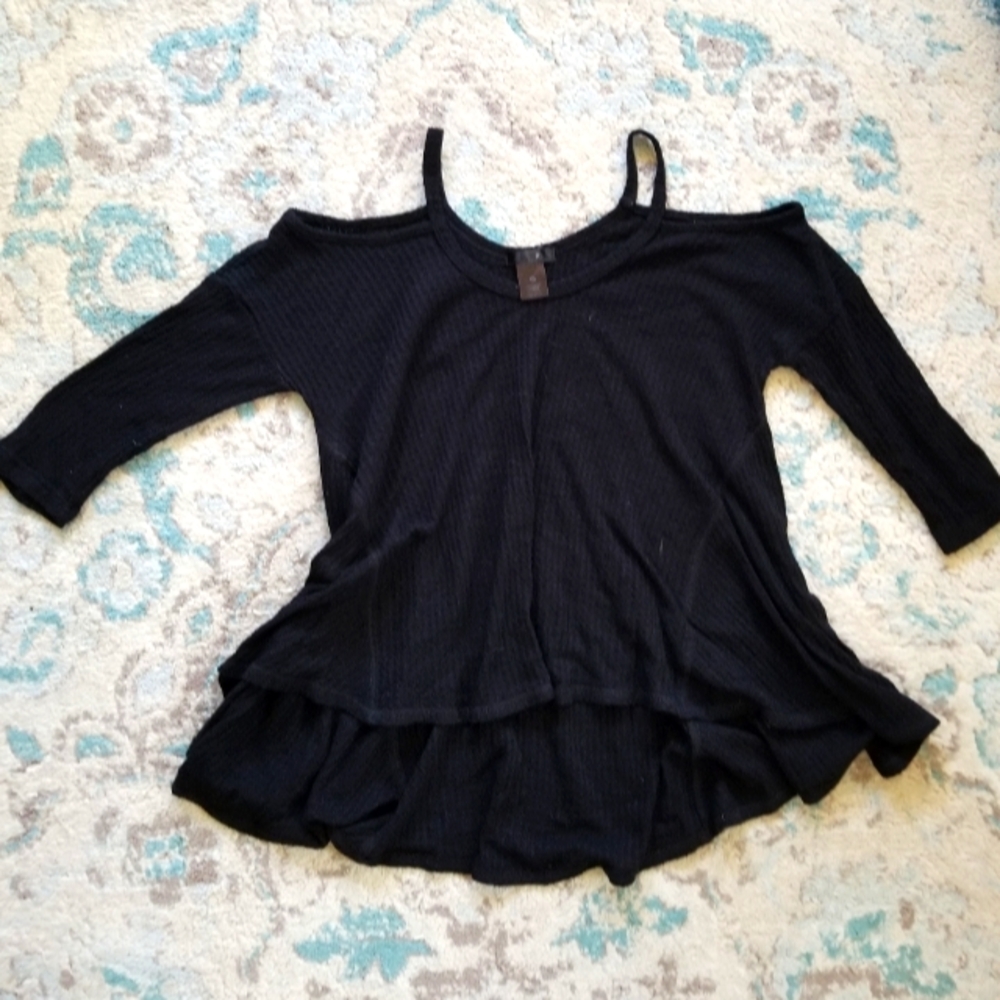 Black off shoulder loose blouse